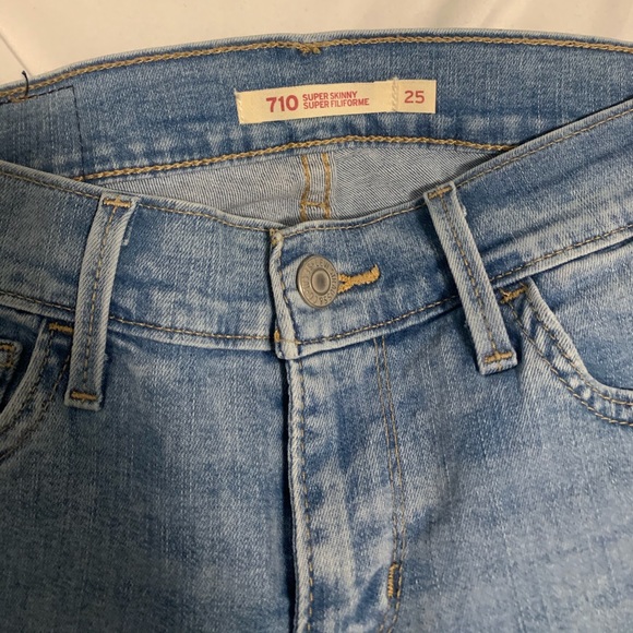 Levi’s- 710 Super Skinny stretch jeans - Picture 2 of 3